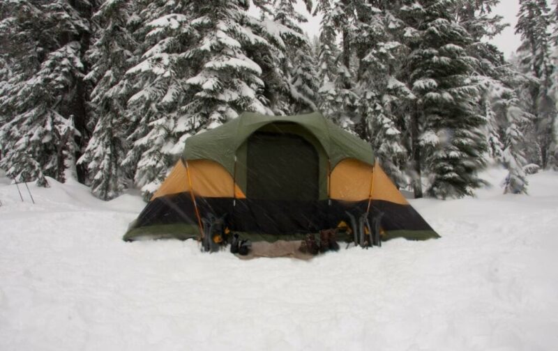 A tent in the snow at Stevens Pass, United States