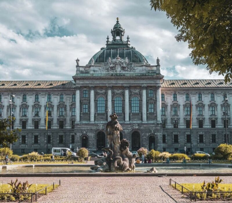 Justizpalast, Prielmayerstraße, Munich, Germany | Does it Snow in Munich, Germany?