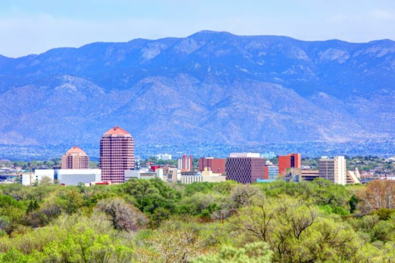 Skyline of Albuquerque, New Mexico, USA | Does it Snow in Albuquerque?