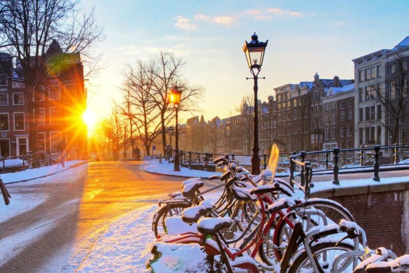 Amsterdam Canal Streets, Netherlands | Does it Snow in Amsterdam?