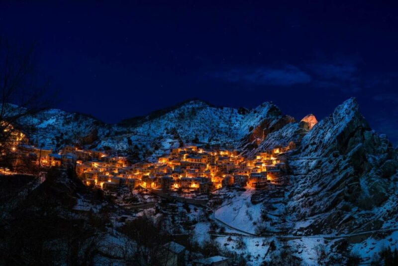 Castelmezzano Village, Italy | Does it Snow in Castelmezzano Village, Italy?