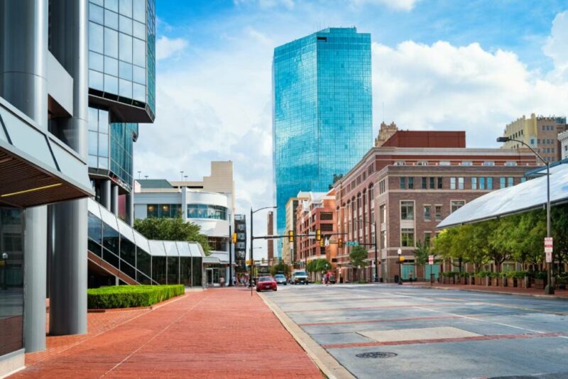 Commerce Street in Downtown Fort Worth, Texas, USA | Does it Snow in Fort Worth?