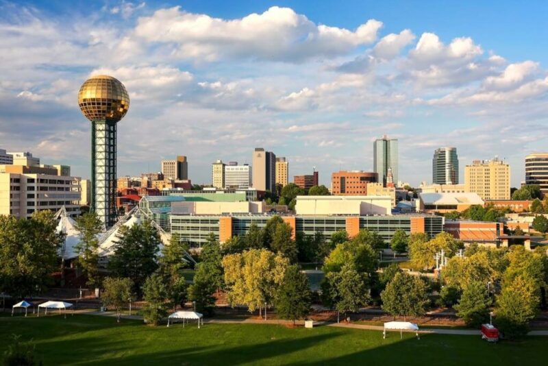 Knoxville, Tennessee City Skyline | Does it Snow in Knoxville?