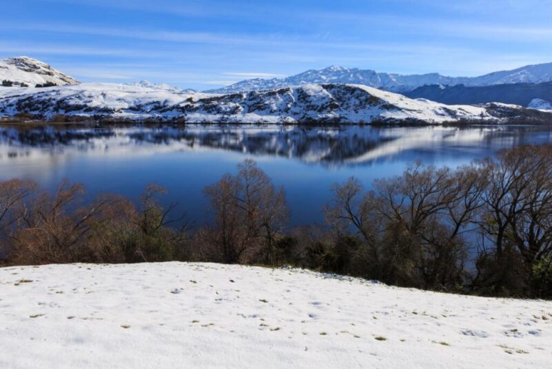 Lake Hayes, Queenstown, New Zealand in winter | Does it Snow in New Zealand?