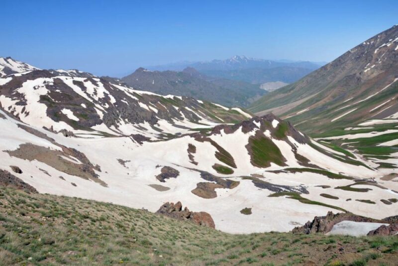 Mountains of Iran in Winter | Does it Snow in Iran?