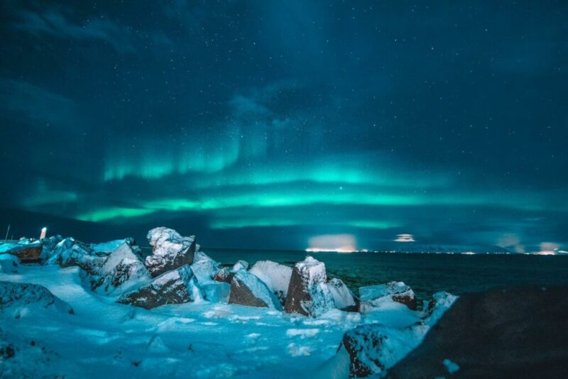 Northern light, Iceland | Does it Snow in Iceland?