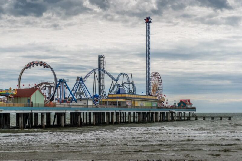 Pleasure Pier, Galveston, Texas, United States | Does it Snow in Galveston, TX?