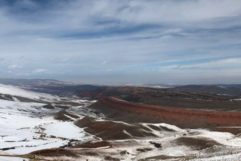 Red rocks in Wyoming during winter | Does it Snow in Wyoming?