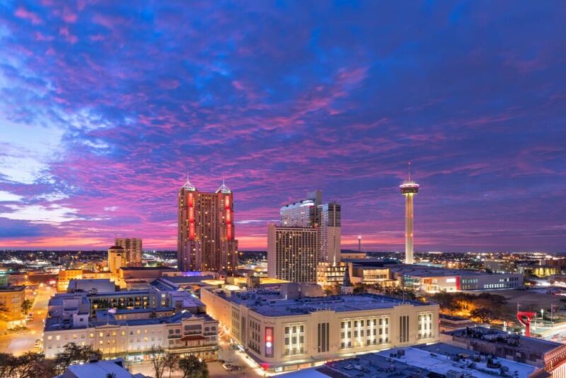 San Antonio, Texas, USA Skyline | Does it Snow in San Antonio, Texas?