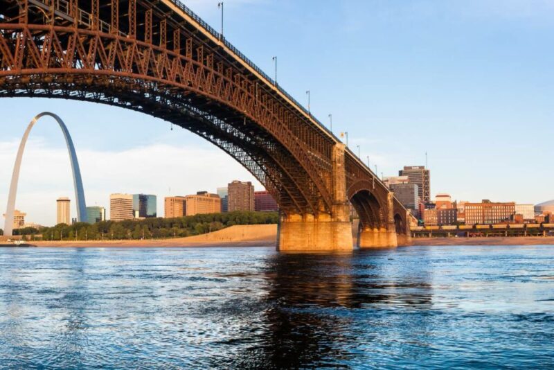 St Louis the Arch and Eads Bridge | Does it Snow in St Louis?