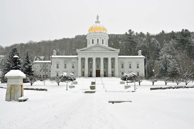 Vermont's State Capitol Building in winter | Does it Snow in Vermont?