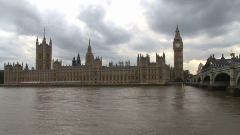 Exploring the River Thames