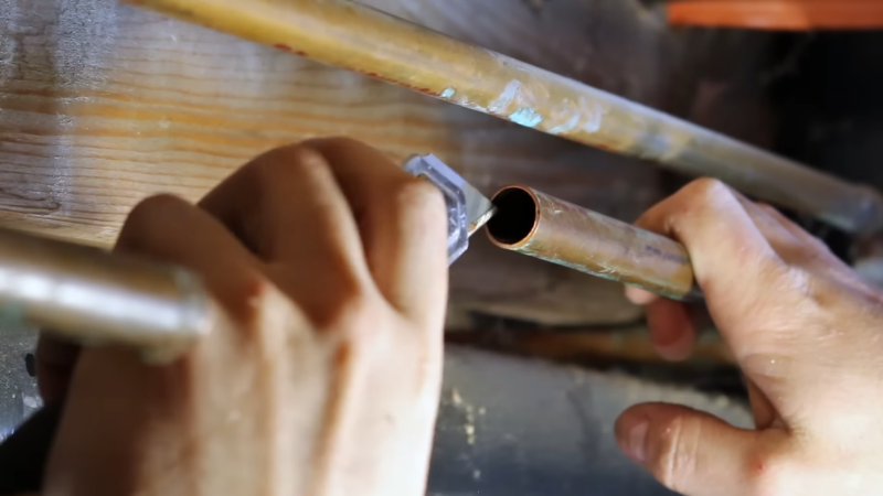 DIY Plumbing: How to Fix a Burst Pipe – 10 Quick and Effective Tips ...