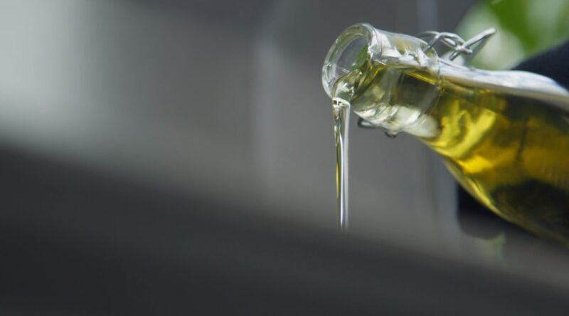 Olive oil storage duration